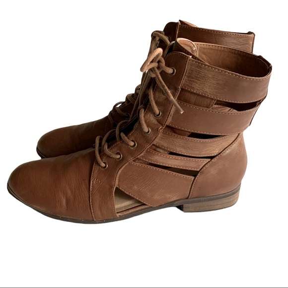 SOLD !!FOREVER 21 BOOTIE - LACE UP- SIZE 9 - Picture 2 of 9